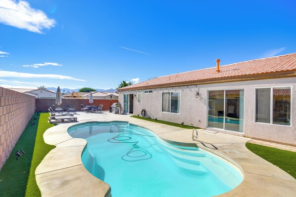Indio Vacation Rental | 4BR | 3BA | Step-Free Entry | 1,981 Sq Ft