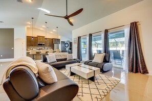 Living Room | Single-Story Home | Central A/C & Heating