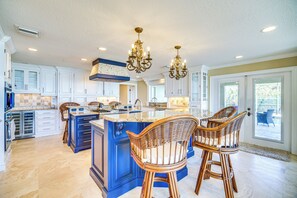Kitchen | 1st Floor | Drip & Single-Serve Coffee Makers | Cooking Basics