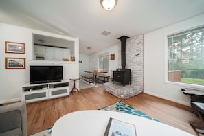 #InvestREPM #BookDirect #CozyRockawayBeachCottage