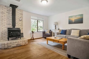 #InvestREPM #BookDirect #CozyRockawayBeachCottage