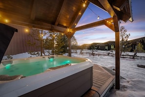 Bain à remous extérieur