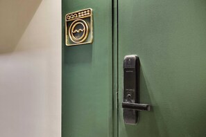 Entrance / Reception