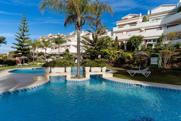 Holiday Home Swimming Pool
