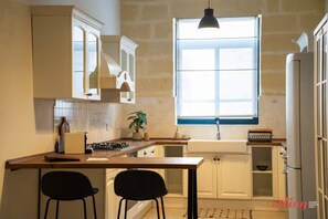 The Fully Equipped Kitchen