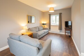 Croft Cottage, Brawby - Host & Stay