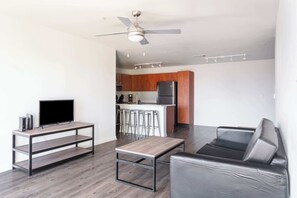 Living Room Area with TV and Wifi