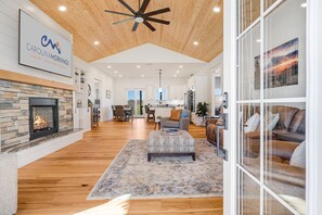 Welcome To Sunset Mountain Retreat