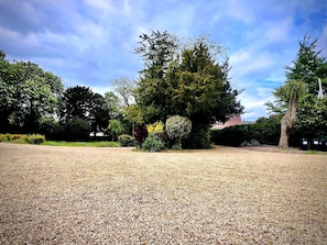 Plentiful and complimentary on site parking
