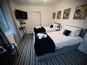 Main House Standard Twin Room