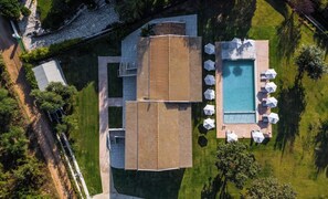 Thoughtful design and lush surroundings