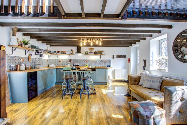 Open plan family space 