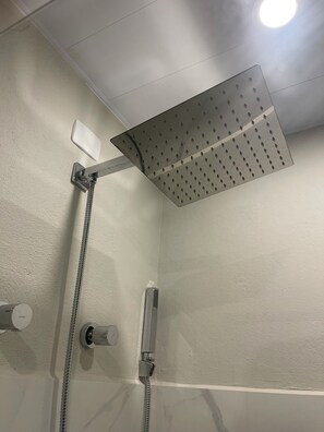 Hand-held showerhead