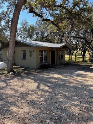 Cabin 6 Exterior