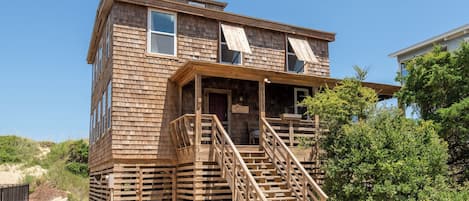Crow's Nest - Oceanfront
