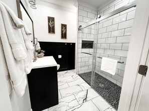 Bathroom- walk in shower 