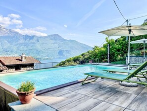 Wasser, Bergforms, Schwimmbad, Berg, Hügel, Gebirge, Resort, Gartenmöbel, Bergstation, Eco Hotel