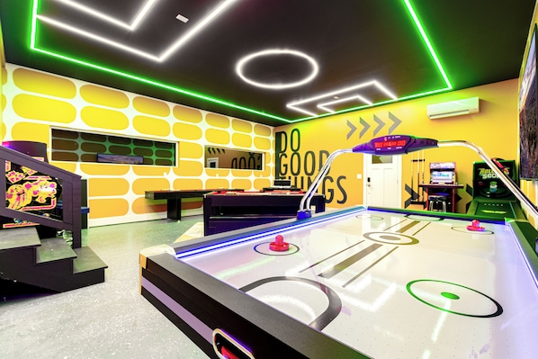Spielezimmer