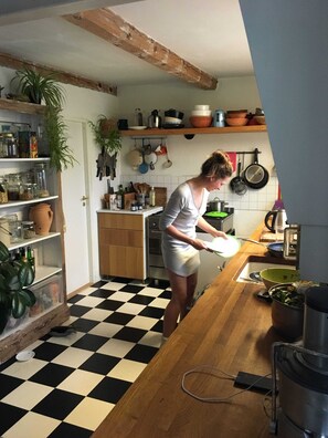 Private kitchen