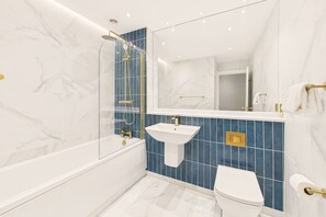 The Georgian Abode at Catharine I, Liverpool - Host & Stay
