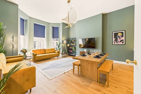 The Georgian Abode at Catharine I, Liverpool - Host & Stay