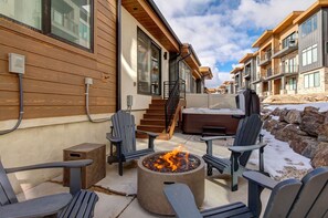 Cozy Firepit: Ideal for storytelling under the stars.