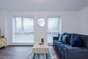 Living Room / Lounge