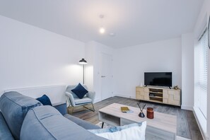 Living Room / Lounge