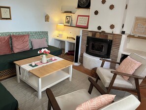 Living room (1)