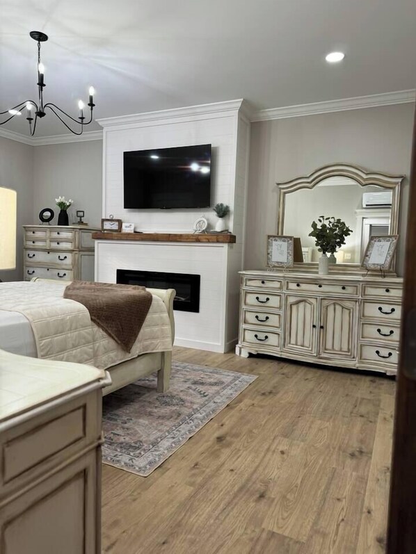 Queen Bed
