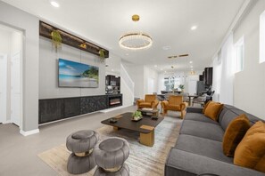 16219 Trinidad Way (2).jpg