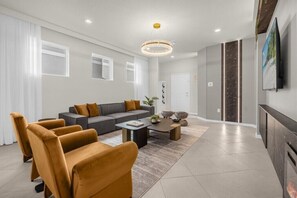 16219 Trinidad Way (4).jpg