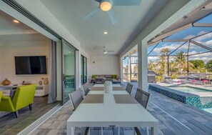 outside entertaining area