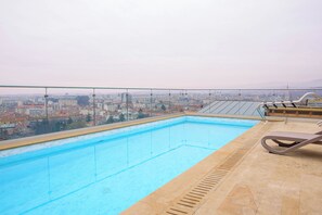 Rooftop pool