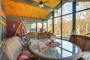 Screened Porch | Fire Pit & Playground On-Site | 12 Mi to Bull Shoals Lake