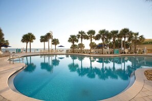 Club Wyndham Ocean Walk_4.jpg