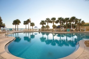 Club Wyndham Ocean Walk_4.jpg