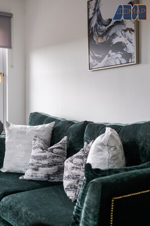 This sofa is ready to welcome you home.