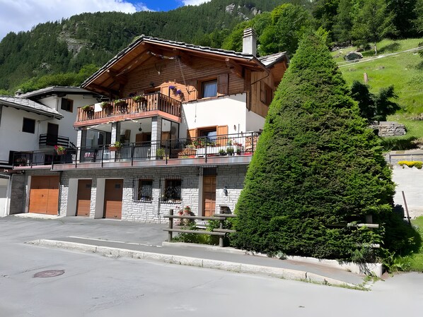 Exterior