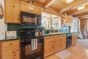 Full Kitchen