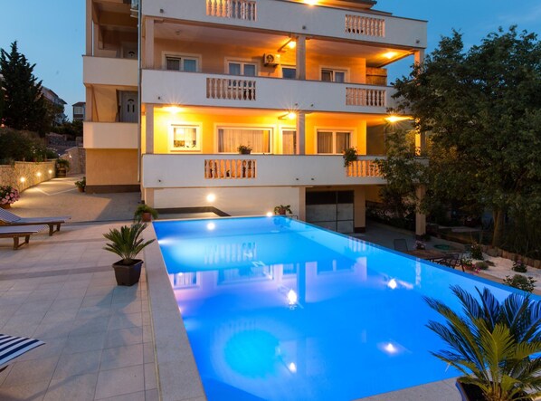 Piscina exterior
