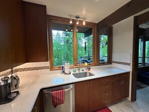 Kitchen (upstairs)