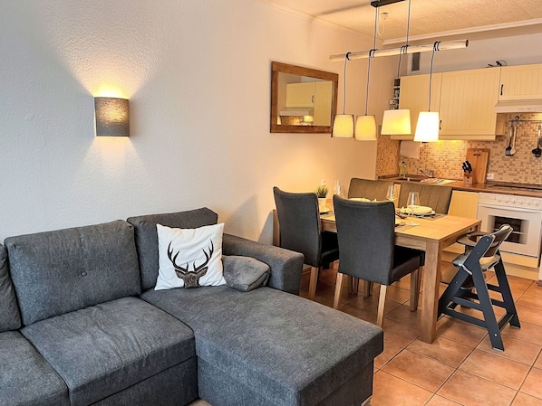 Furniture, Interior Design, Flooring, Floor, Wood, Couch, Apartment, Room, Living Room, Table