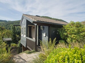 Hill, House, Cottage, Home, Rural Area, Roof, Slope, Hill Station, Mountain Range, Porch