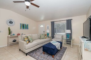 Living room and entrance