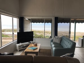 Lounge area
