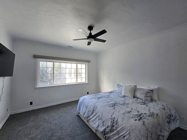 Master bedroom (1)