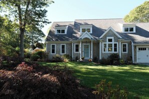 Charming and well-maintained home with spacious outdoor area.