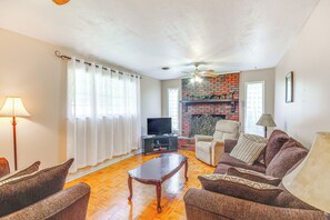 Living Room | Central A/C | Free WiFi