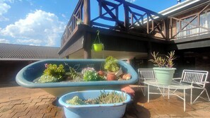 屋外ダイニングエリア